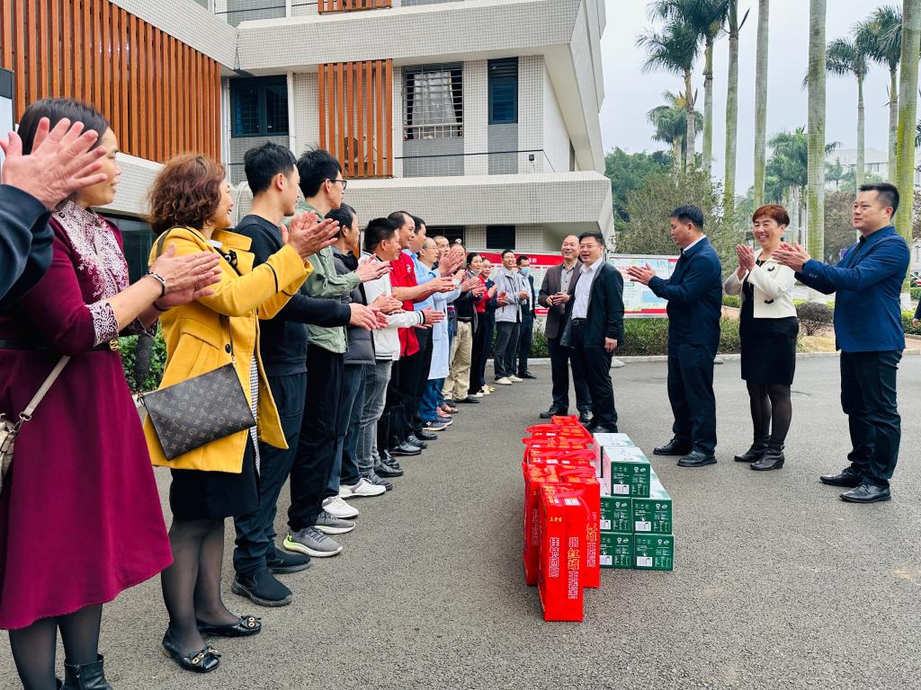 F4256C49A7C241D449C7DB25BDA_86CF76C2_2E396