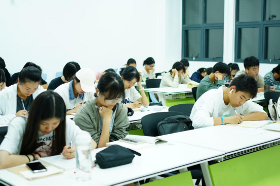 8728F0C272F269D1B0FA73E4A5B_17E1B0F9_36FE2