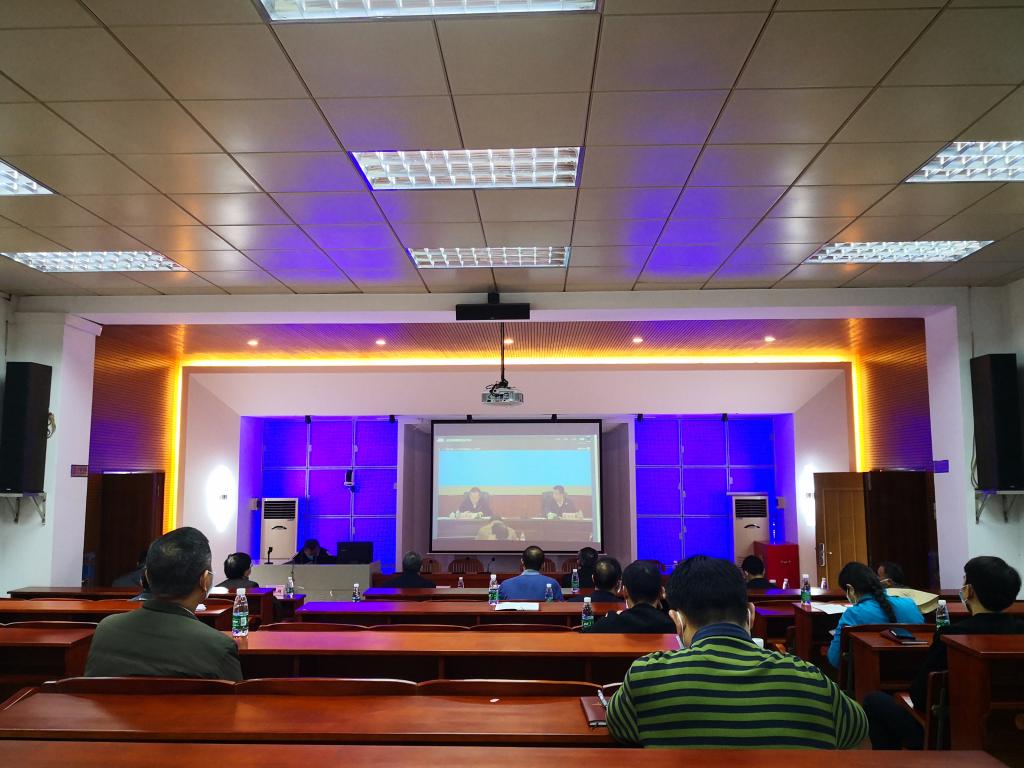 776BCD369ABC0A3EF1DA9A9C490_EDA2C6AE_19561