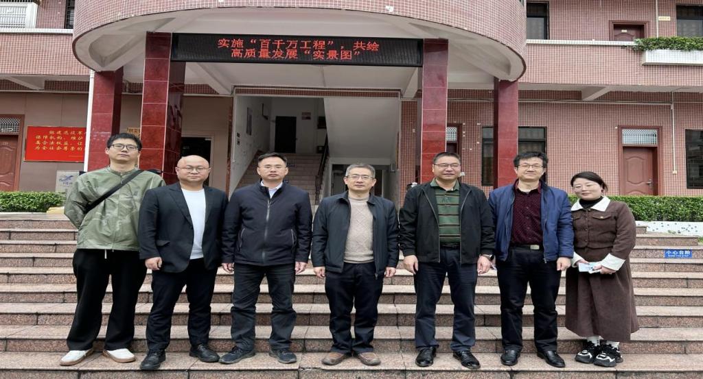 0143E0BC4740A91FB0C28C6DF25_93CF3FB3_1C307