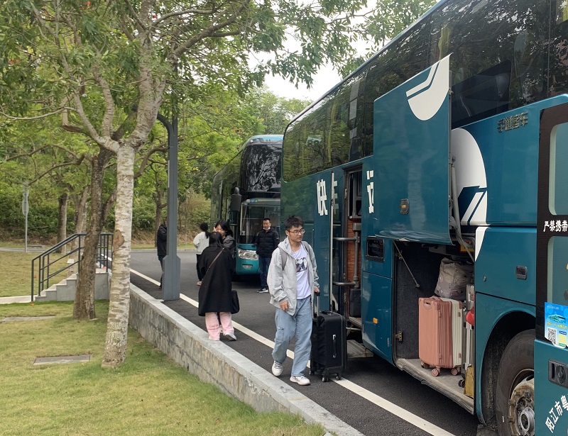 7839733B1B663F9E97D6ED2F70A_4A928D4F_40B02