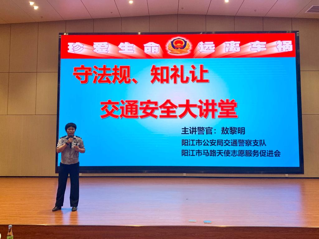 3FC6E09759CE8213DD772E2F7C5_2D1C1B8F_18522