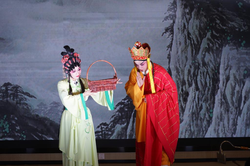 331A2307B872F3C30EB3943C2C4_EA1EDCC8_151D7