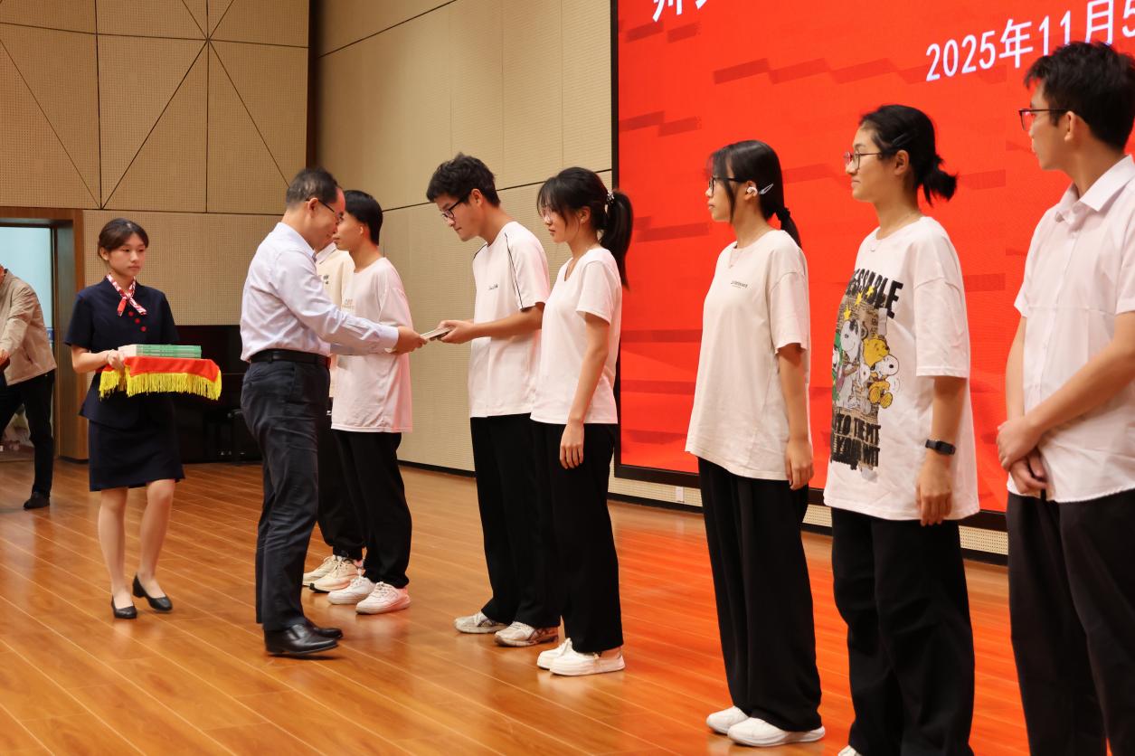 734A8C1471A1B35A8405E249045_1AFB6AF1_1E883