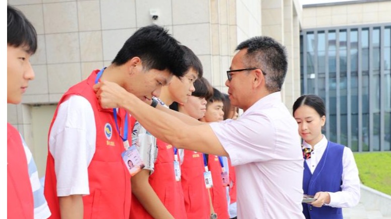 D1694B2A586A4D75C081237ABDC_78D3A6FF_13252