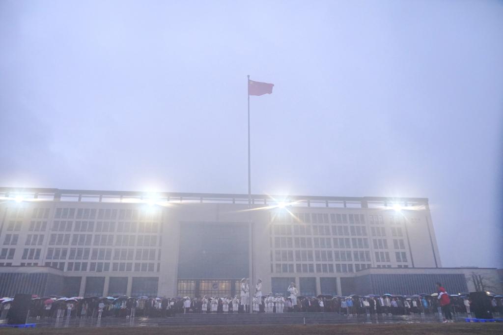 06D9C3FF4985BF263CC2E003CC7_E8F260FA_A46F