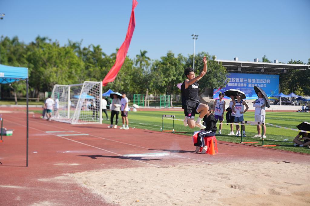 23CB5E3F98F5D1AD09F052E7F3D_93DB3331_17677