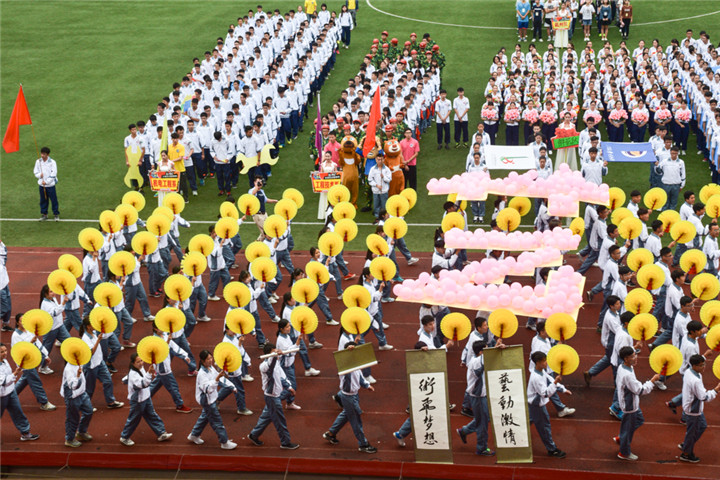 3C56BBFEC5543F82A4710E2ECFC_D7792F26_32290.jpg?e= \