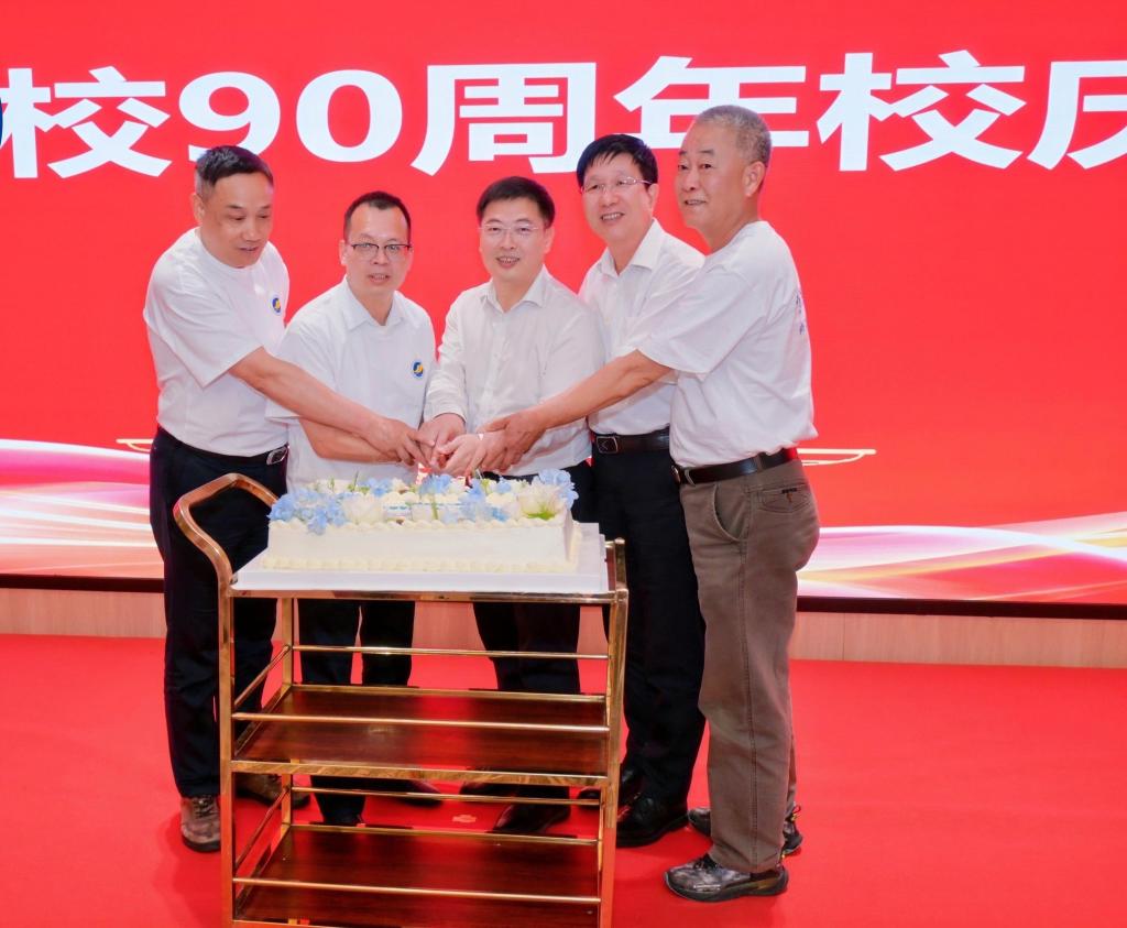 9E6B0FA11DCF846325B17185079_F557E6C1_16515