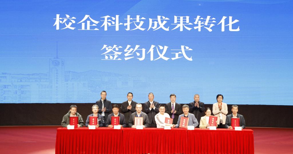 C11430CD68EB6E1629F9326C379_0D5C65F1_11E33