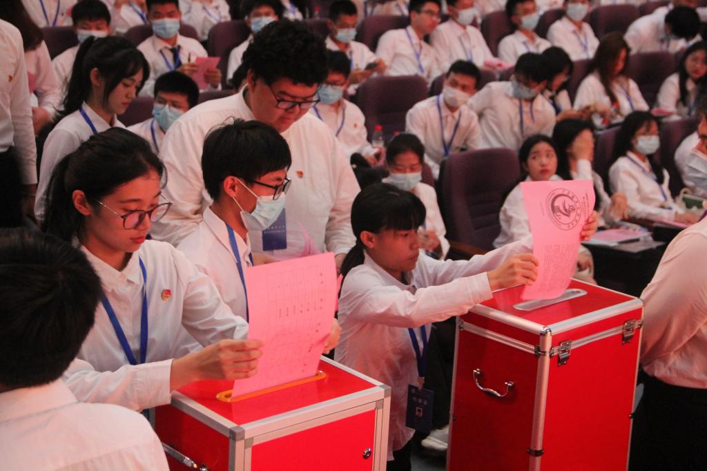 EAA7249C22EFF0323565DADC8F0_5BFAEEEF_15A29