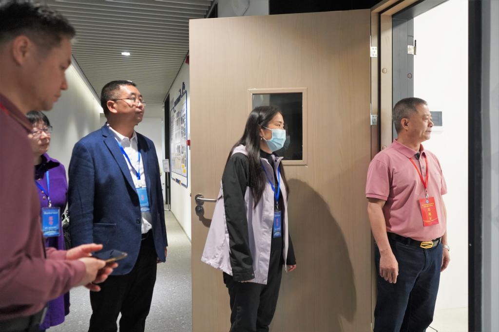 C8FC66982E019B58976A68036E8_09D462AD_130B1