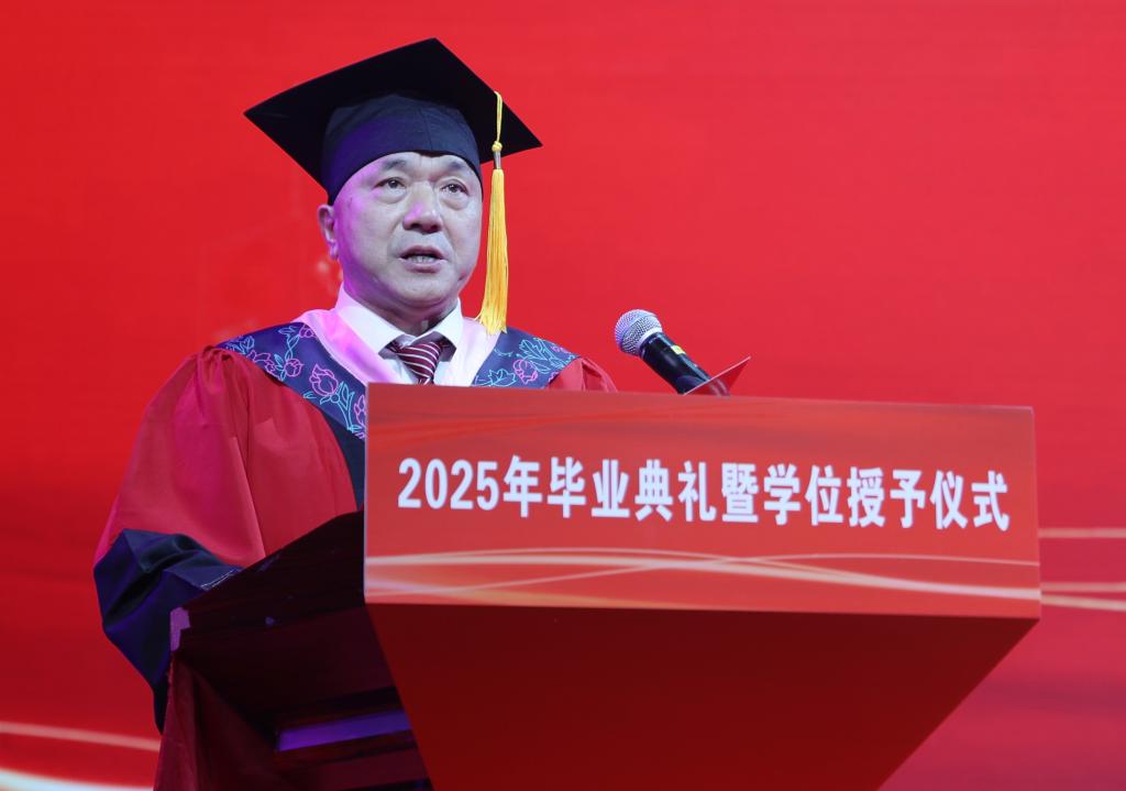 596EC96D4368DE6A1636FB8A54F_A1E1B6CC_BE6B