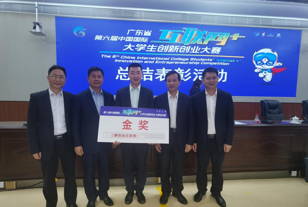 C899B5E68A997F0171247C84ECA_73E7802F_15C20.jpg?e=