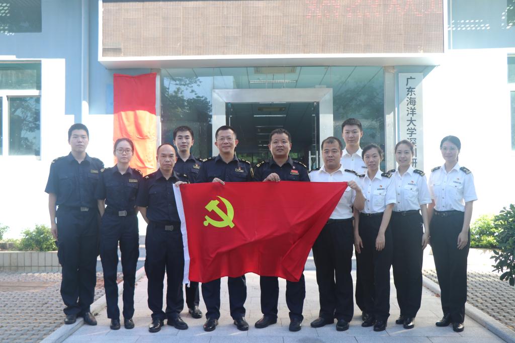 20C5B840B2EAC6445A99FB7A335_C2784CE4_16017