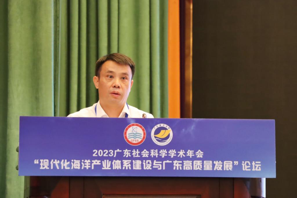 8FFB826FF3D152D6F46E13EECB0_7C2BB305_DAE8