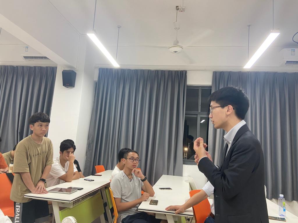 7667DBAD9C071829FE3BAA38A02_DA3DFE11_14775