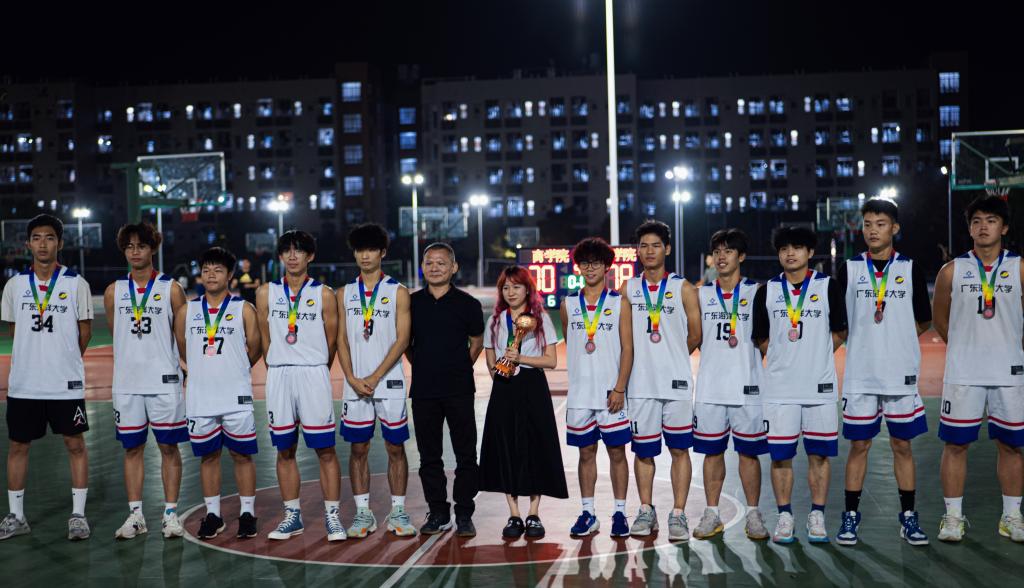 9014361468FEAB54E36B82236E8_32909015_184EF 184EF