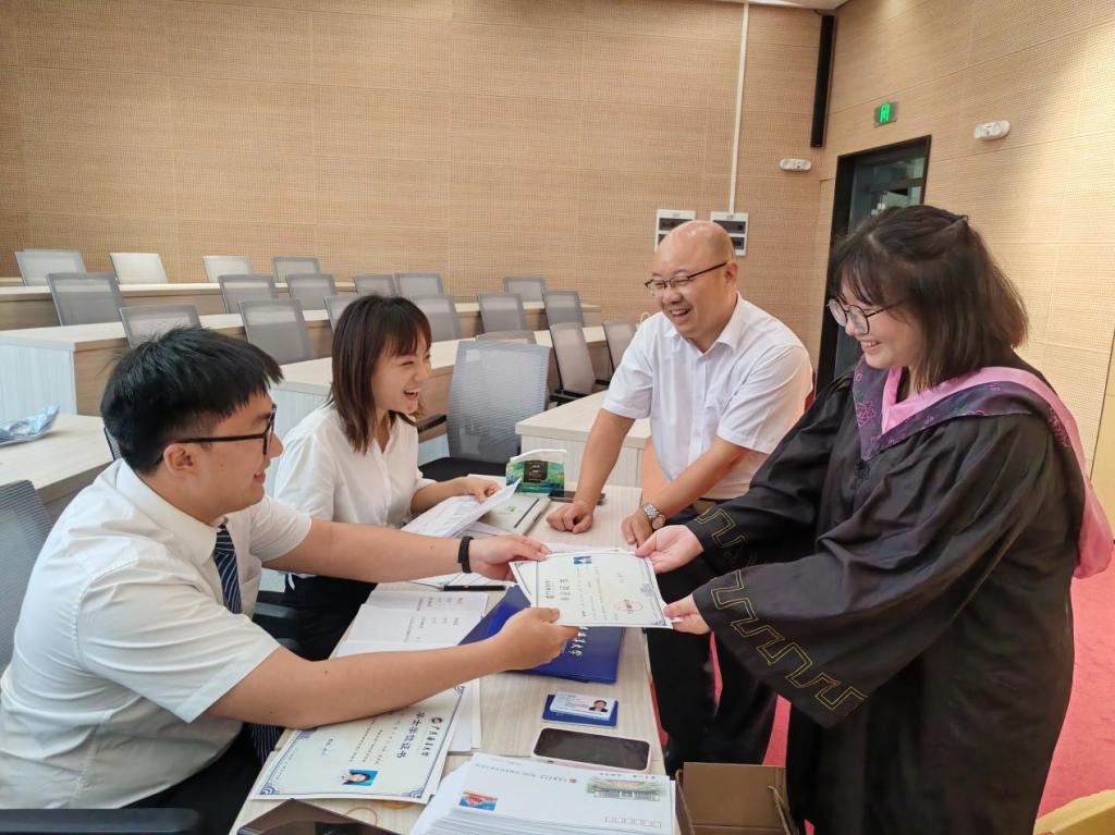 1C44A7C862A173AC7421F621964_80BAFA78_199B6