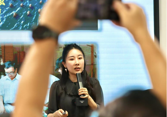 B94424E44FE5C752831CF21DD3F_2FCC2CE6_54B27