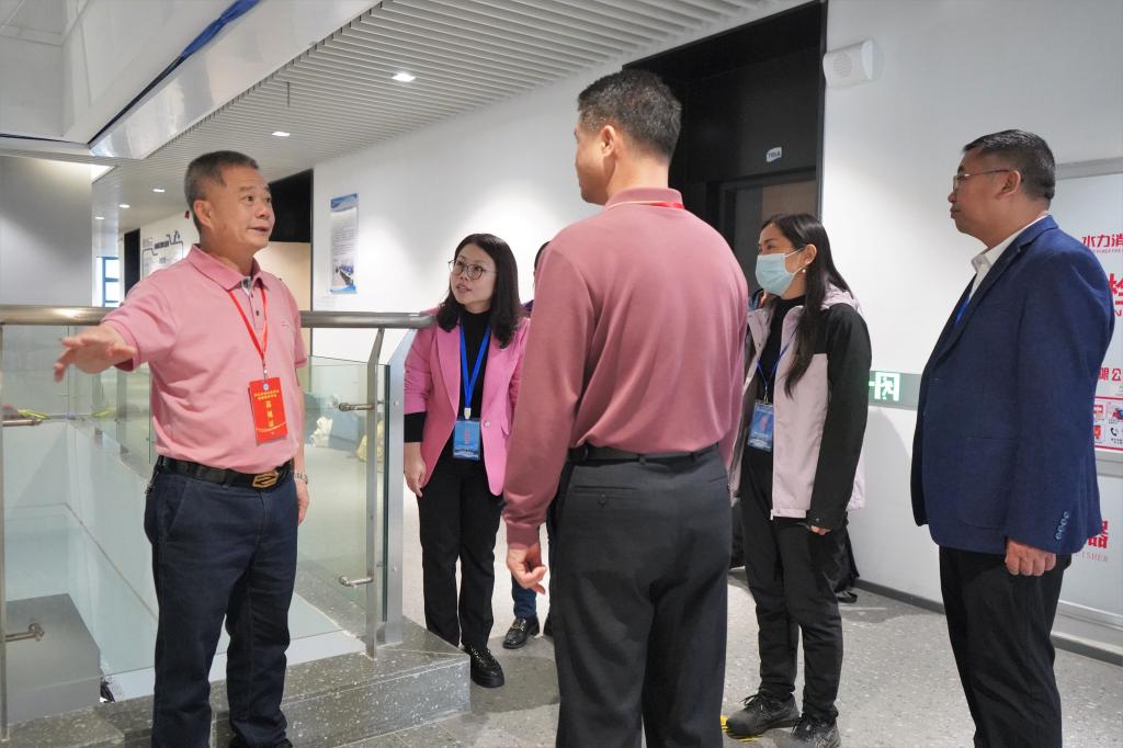 2FAD2CAEE0D15F5817214AE1E2E_2BDB6B34_14F81