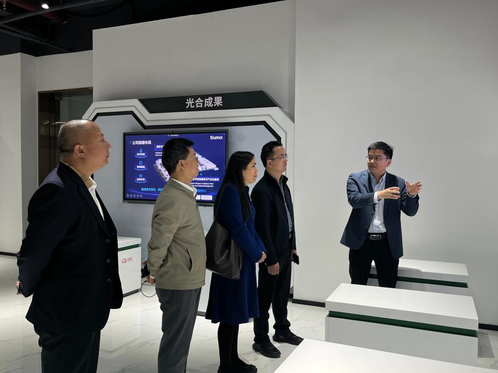 7D6E1118F4198E4E49E1451F15F_51BD76A8_10911