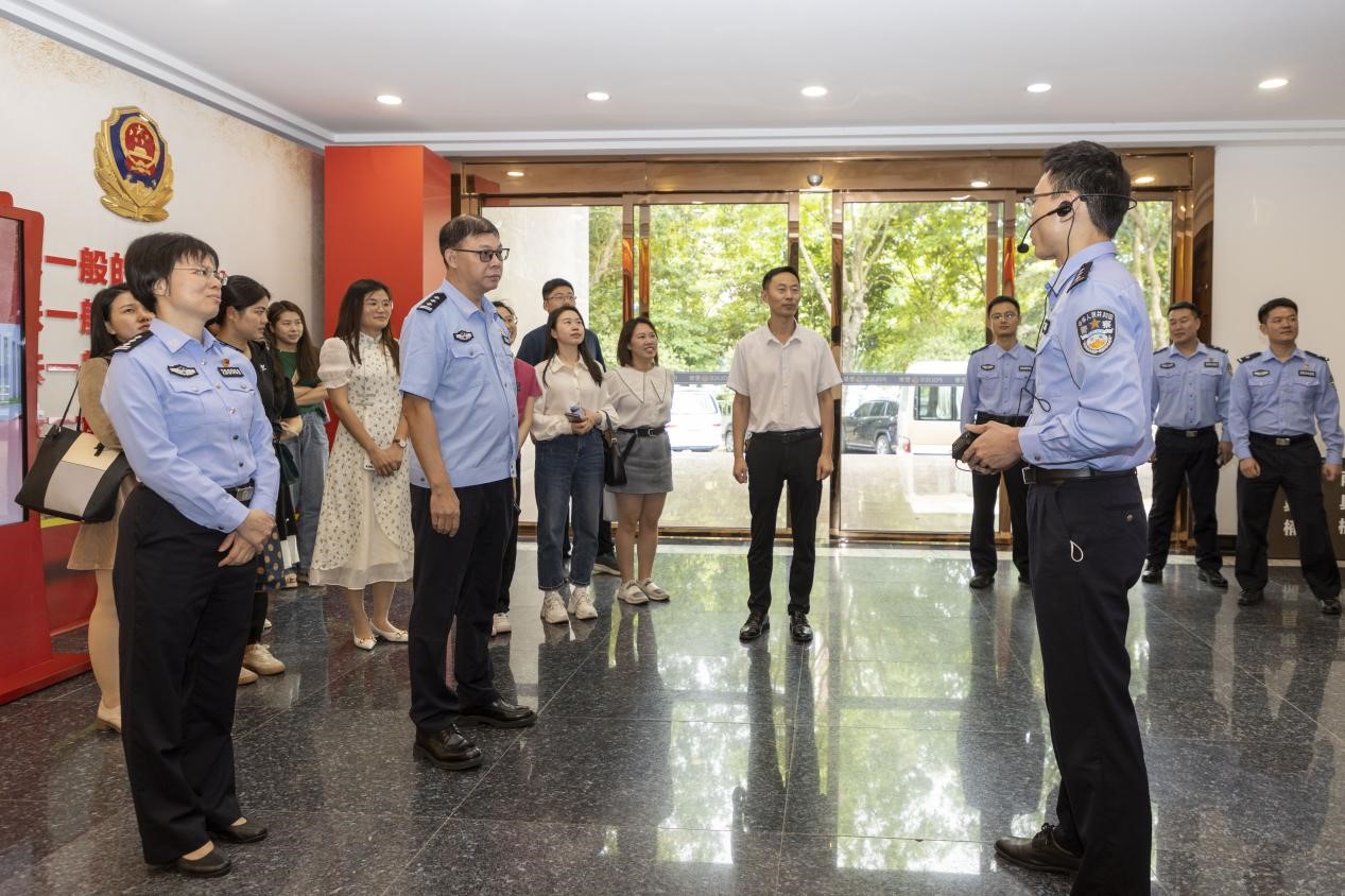 D6261C9802914A1E5D0677E8ABC_1FFA0937_3B2EA