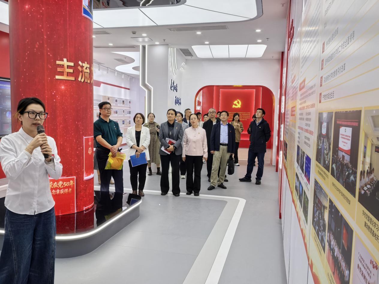 2576BE9786E1425CD64758F7B73_AFA66EFB_243F8