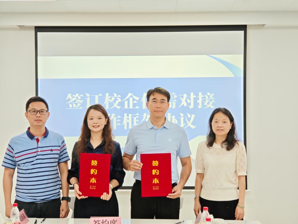 D667E3AE5A157F054B9106DC4A7_4ED14CF4_12477