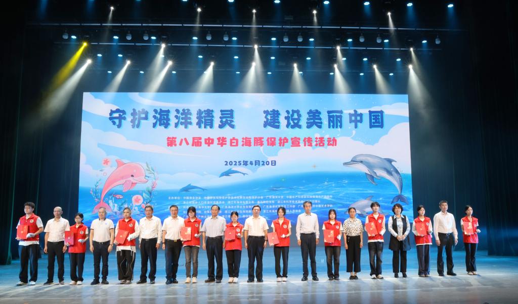 DC7FCC006C8AA3B44083F4E2C9E_84206B0D_163E9 DC7FCC006C8AA3B44083F4E2C9E_84206B0D_163E9