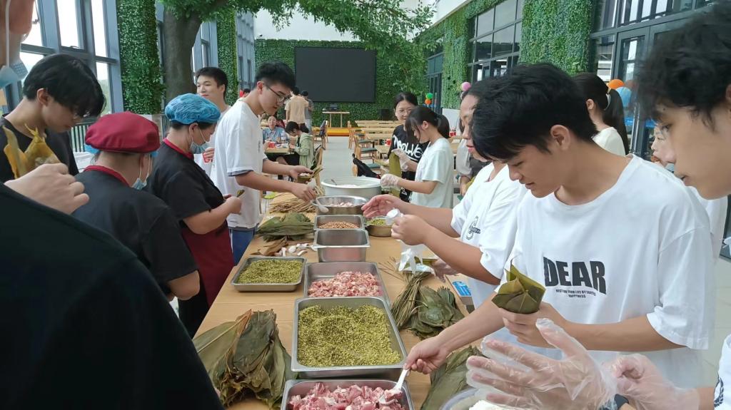 C38167FBB10611EEF29E8B001CF_DEED6FF7_188C7