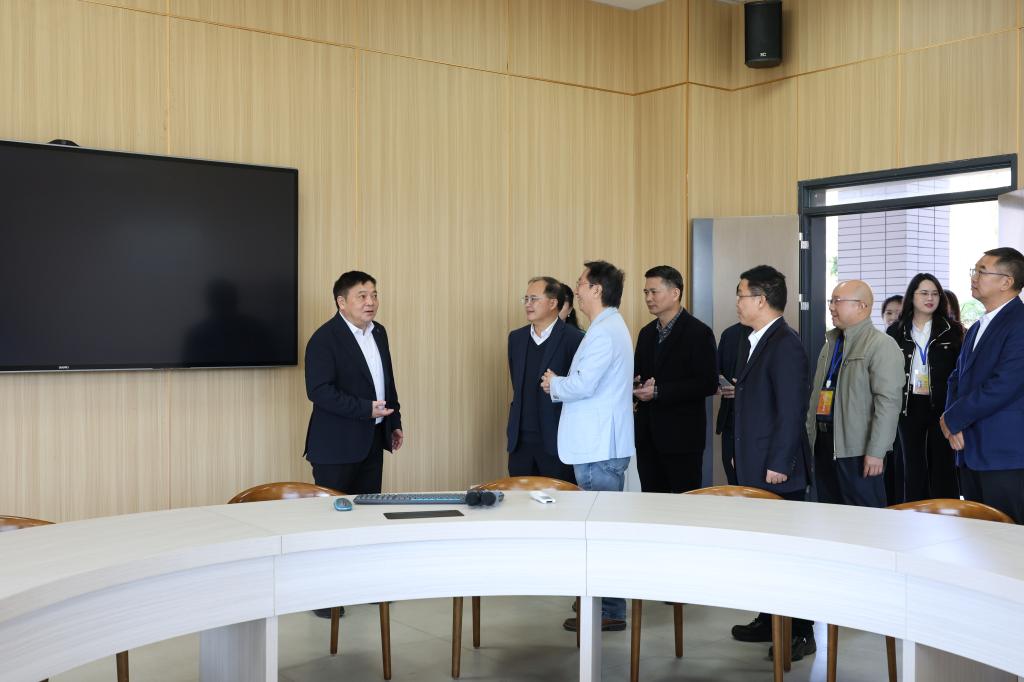 9A8C477D5989B5F5BF31E476132_40A448BC_11087