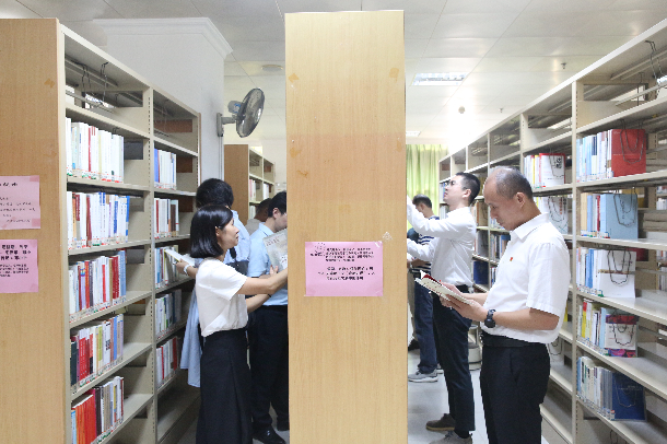 1575360080121306.jpg º£ÓæÏµ10Ô·ݵ³Ö§²¿»î¶¯Í¼Êé¹Ý.jpg