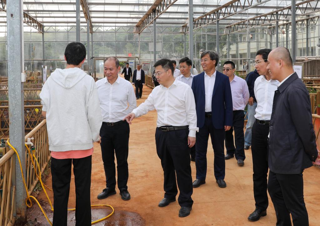 7CEE228236A851A65A9C95166FC_46223DC4_1FD93