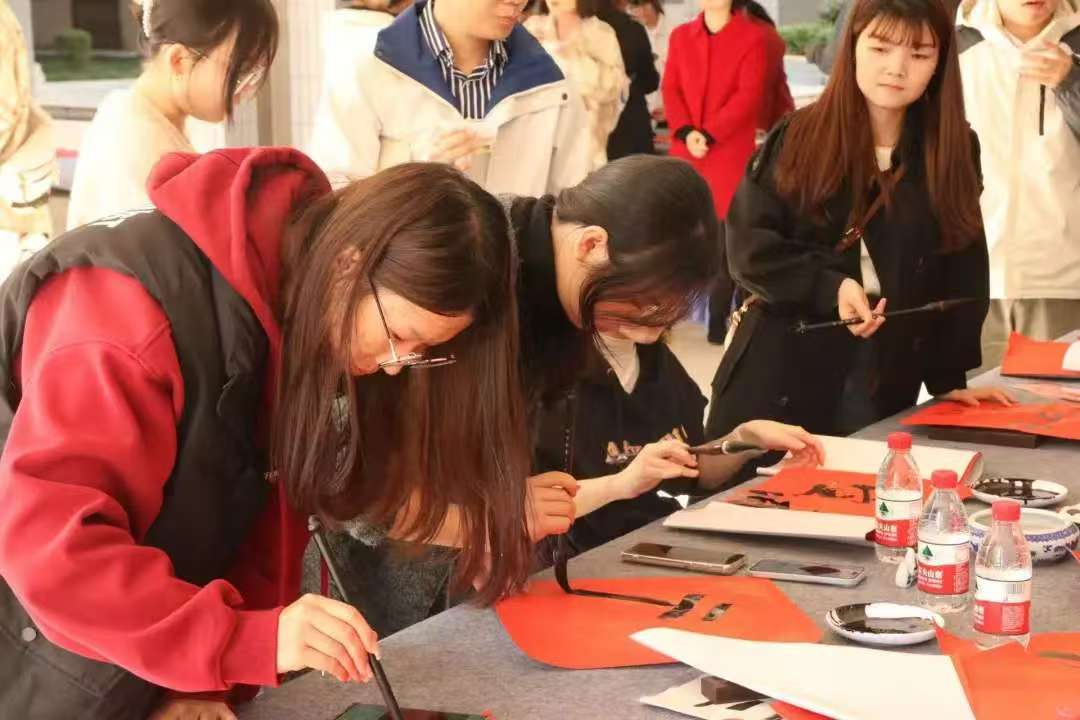 ECD7506D3805B81B45FEA79F9D6_2512E43E_12136