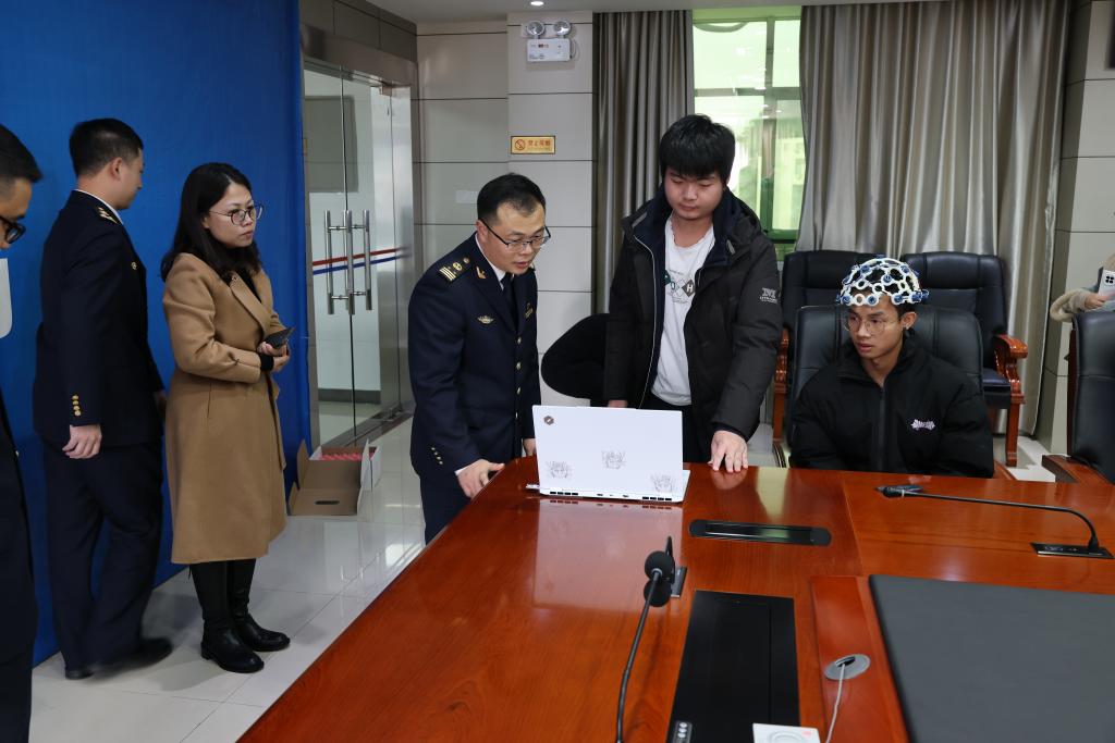 094DEEDF6E639F35EE38EC87AA0_47C3DF84_13534