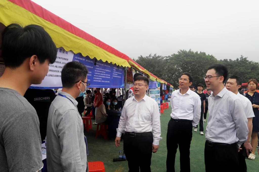 A0773D69D6E3A9B47F1E2195846_DE18C67C_15AC4