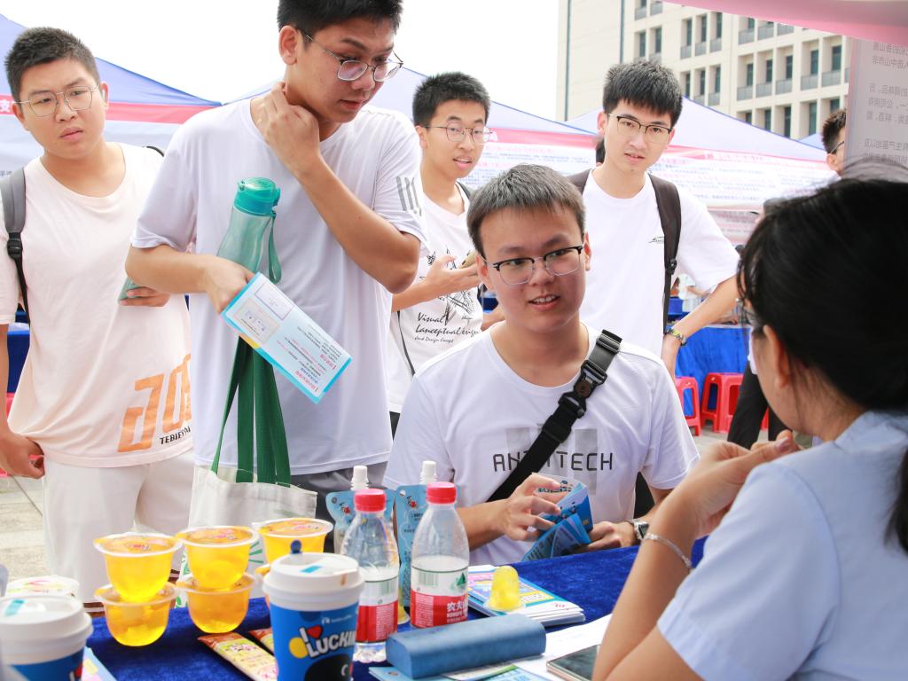 1EAC8DC7A18781B503E727AED6B_83A54C8B_19891