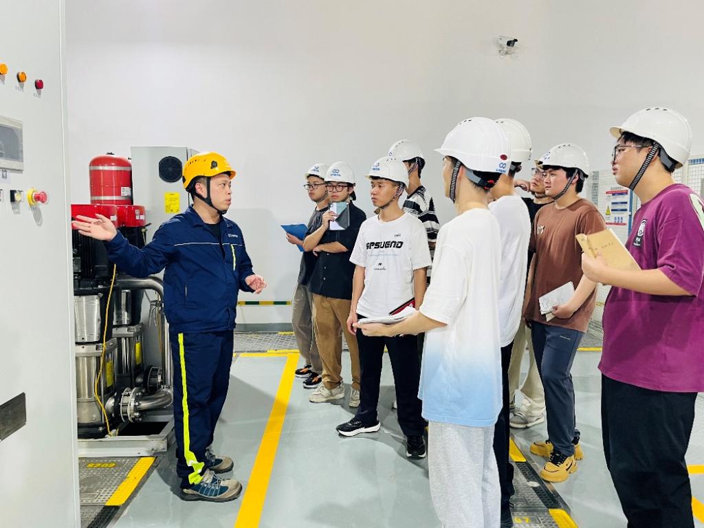 C7469CCB436A1FAE958BDC68BCD_DD01899A_182A2