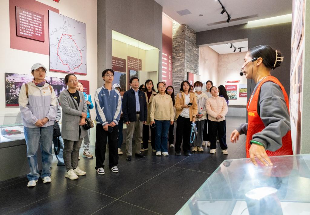 A5E1B86996388396A2630CDB4AE_FF759A76_1B0C6