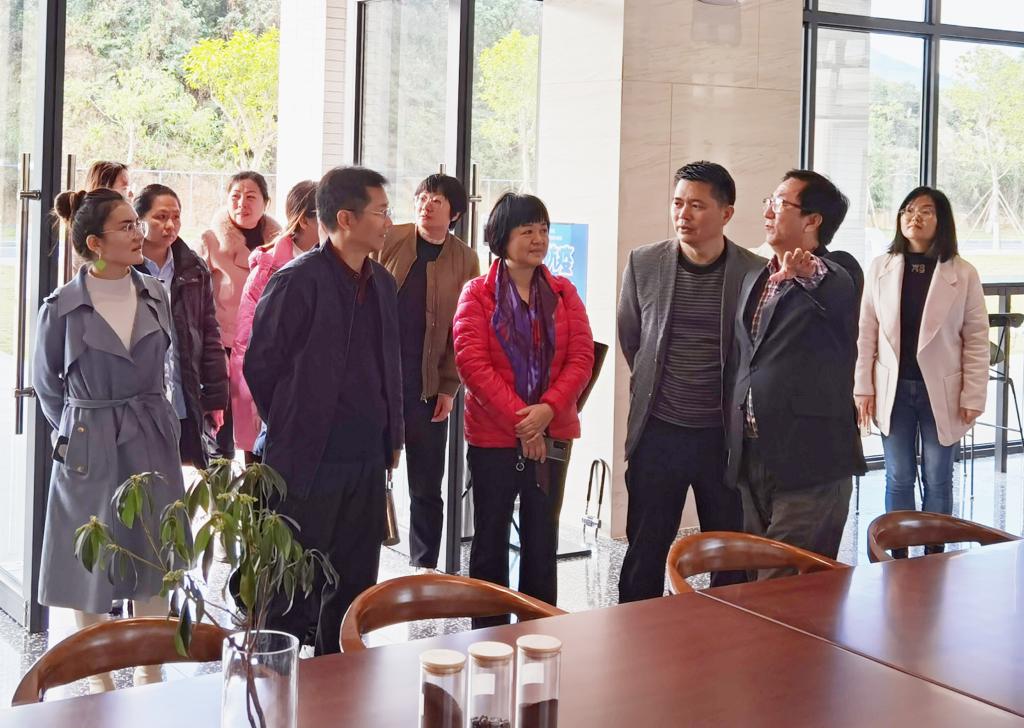 3E989CD31238E0363D336C92E91_8FFC1914_1C85C