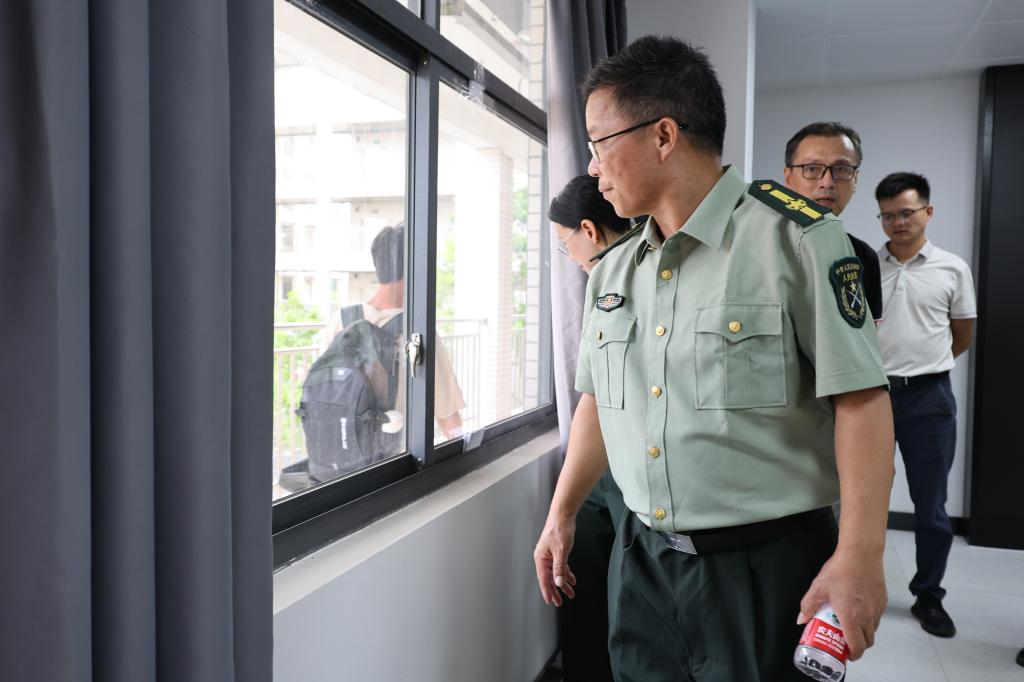 CCAC97A50194AE8D3B76D1A8E0C_BF16B8D2_10965