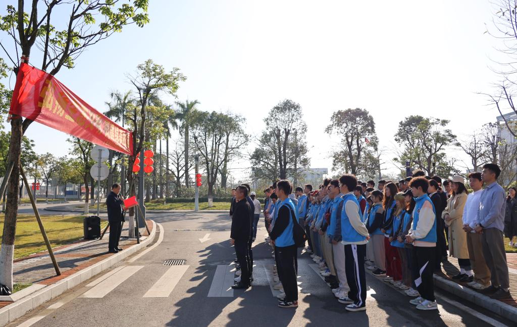 1D2E3BE368CFA91D376F7714C40_52C1FC8B_2086D