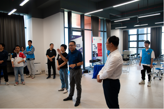 DD5F8A33C229BEA0AD1BF3EB9B0_046B33F6_C810E