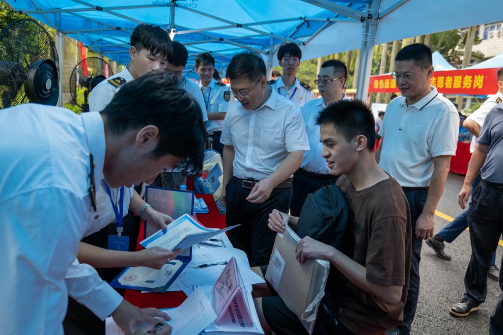 66E303F4A7E889AE0BF399186BE_8CD53BDD_1B099