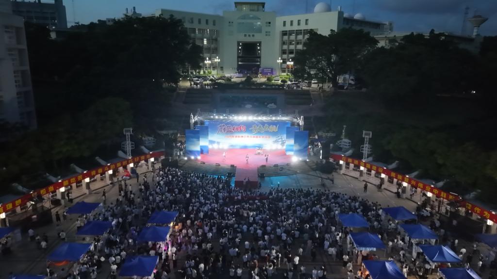 03717103F568F2FAA105D843853_8FDB8EFE_11BC7